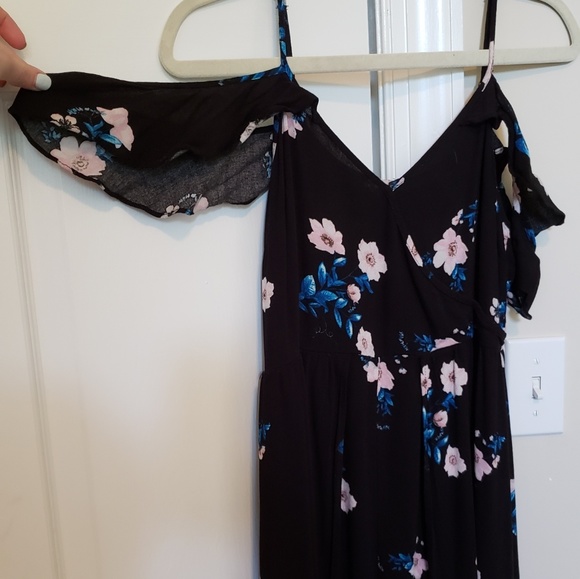 Floral Romper - Picture 3 of 3